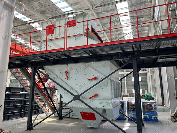 高頻篩，細(xì)物料篩分專家，效率高還不堵孔