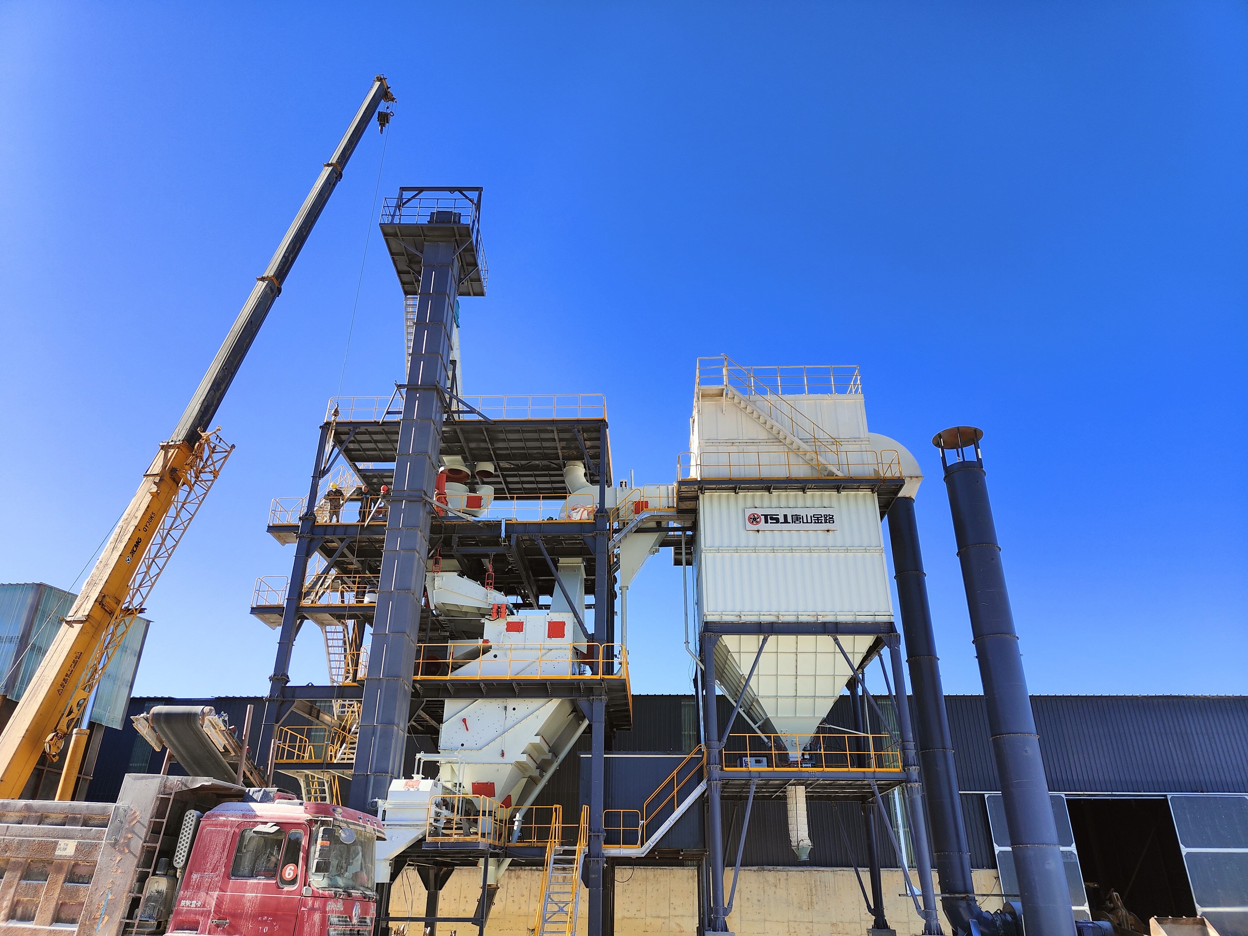 干法制砂樓：機制砂配比可調(diào)、含粉率可控，實現(xiàn)全年穩(wěn)定生產(chǎn)的核心利器